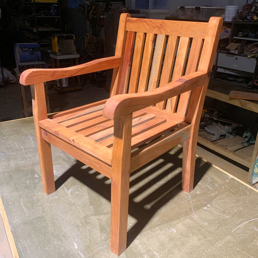 Silla para Exteriores en Caoba