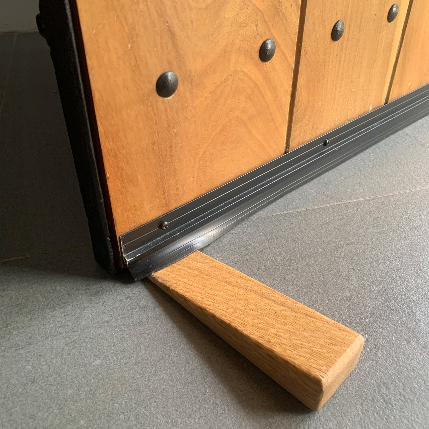 Calzos para puerta